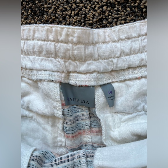 Athleta 100% linen shorts with pockets - Picture 3 of 5
